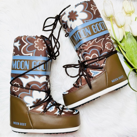 NEW | Moon Boots | Icon Floral Print - Picture 2 of 10